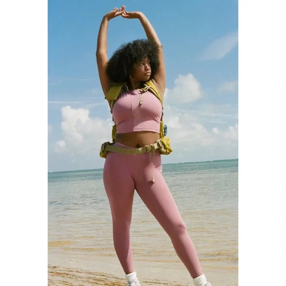 Nike Pro High-Waisted 7/8 Legging - Picture 1 of 7